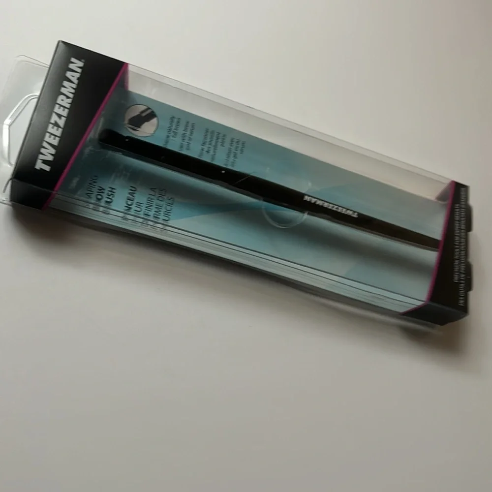 Tweezerman Shaping Brow Brush